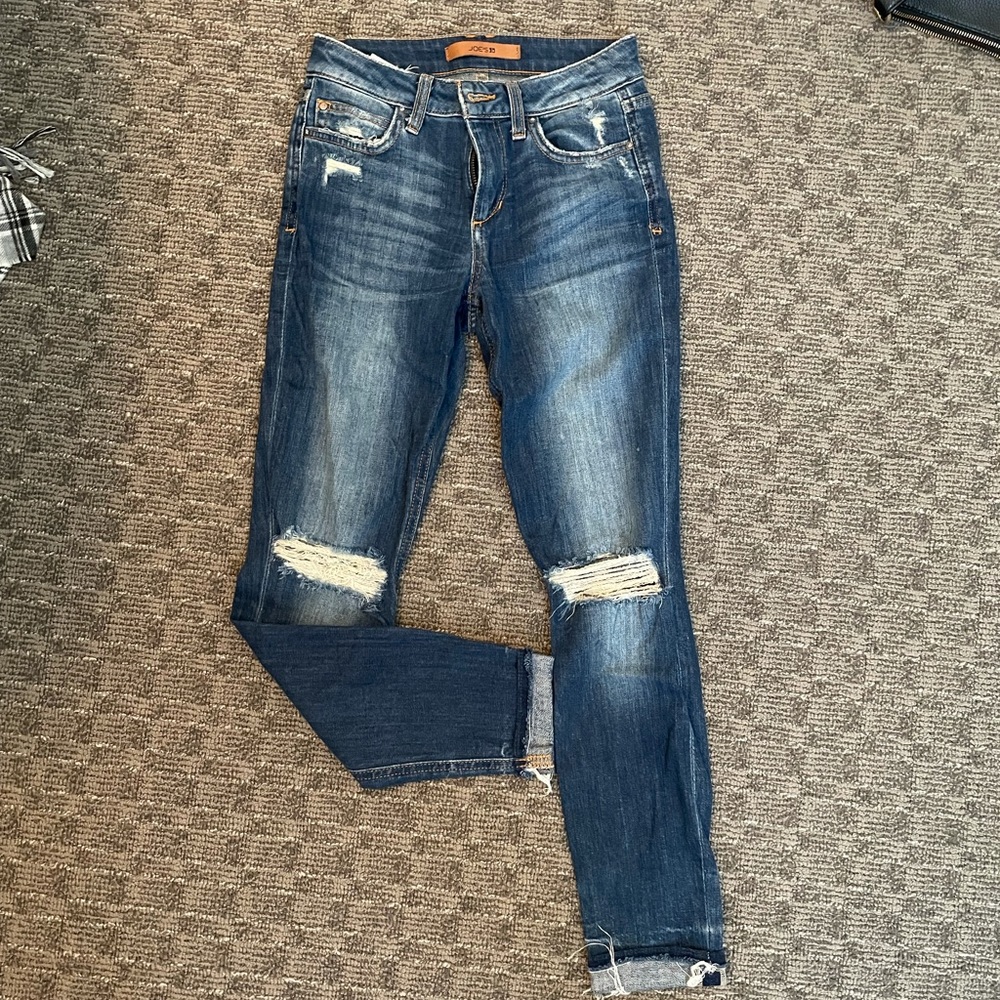 Joe’s crop ripped jean